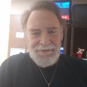 Meet your Posher, Dennis